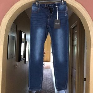 Tahari Jeans